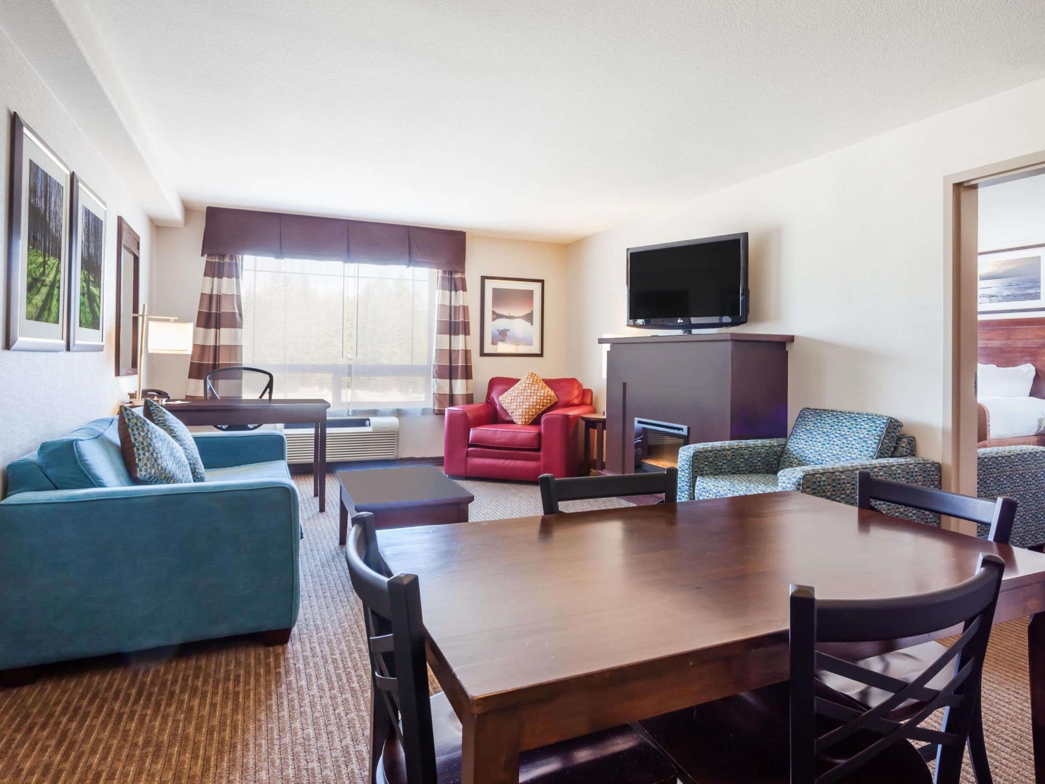 Ramada By Wyndham Hotel 3*