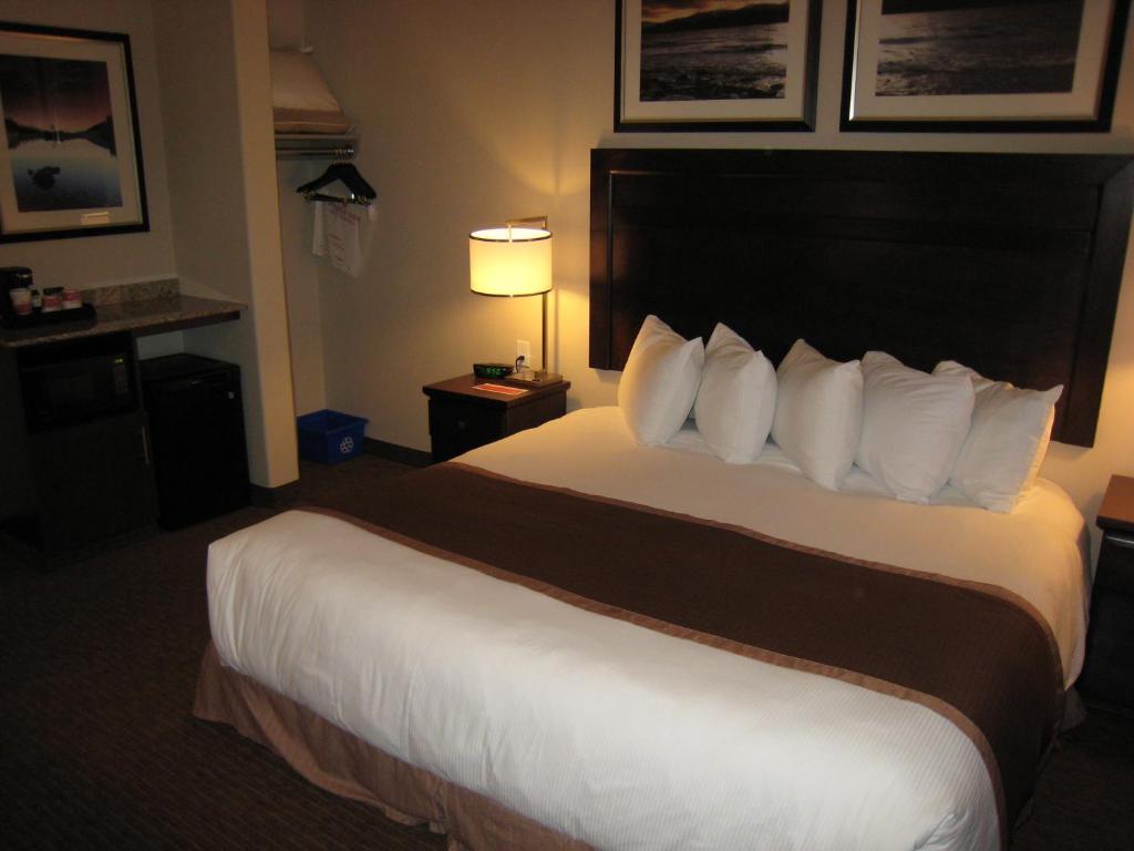 Ramada By Wyndham 3*