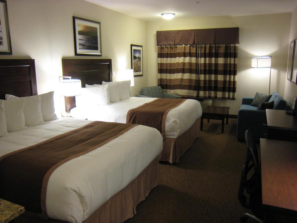 Ramada By Wyndham Hotel 3*